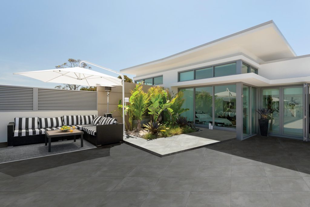 Emozione – Antracite OUT 60×60